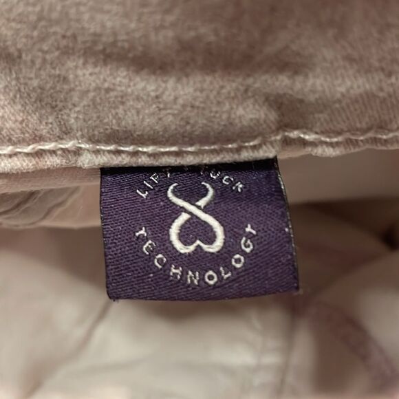 NYDJ- Neutral Cream Subtle Paisley Print Mid-Rise Slim Skinny Leg Jeans- Size 10 - Picture 4 of 9